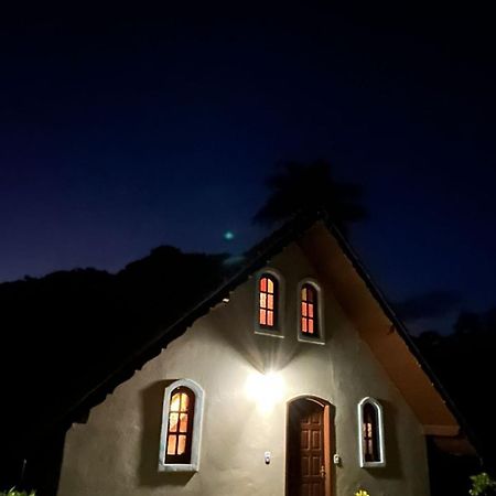 Chale Espaco Raiz De Lumiar 新弗里堡 外观 照片